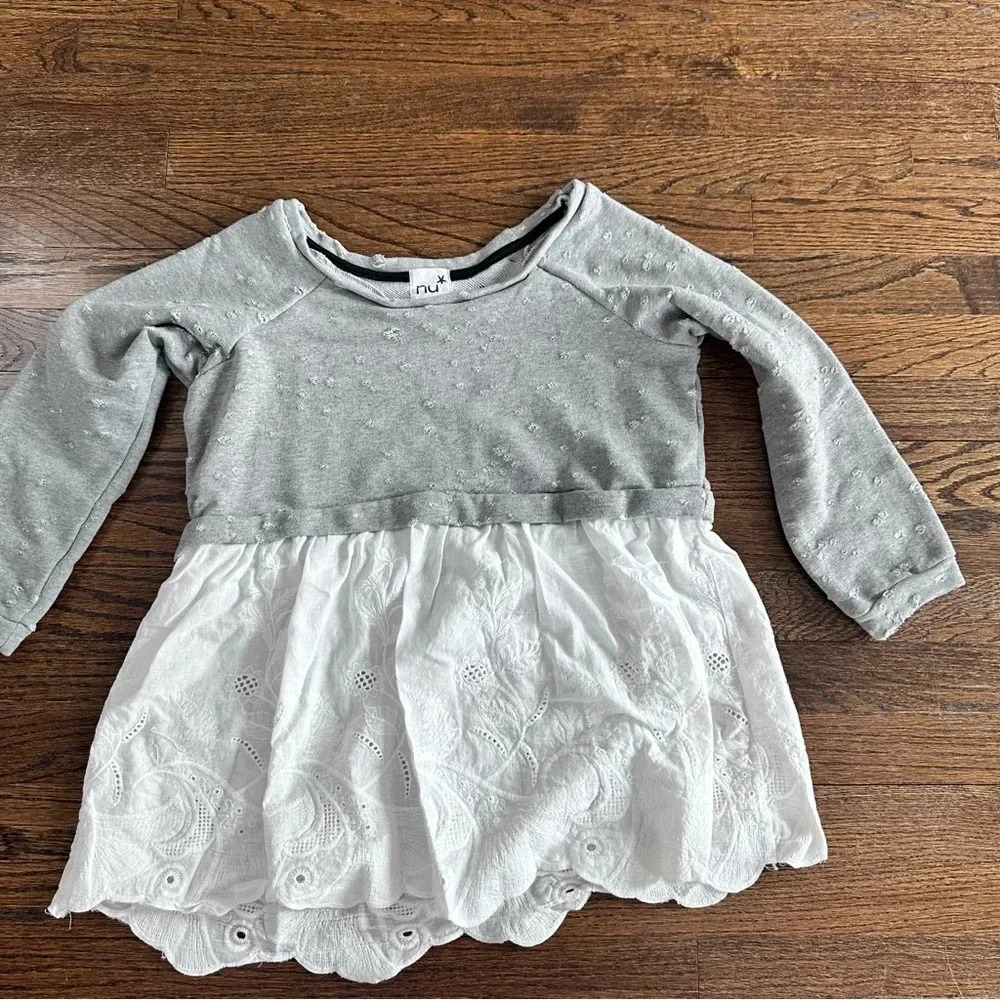 Nu New York Women's  Ped Plum Gray Sweater with Eyelet Size Small/Medium 2852